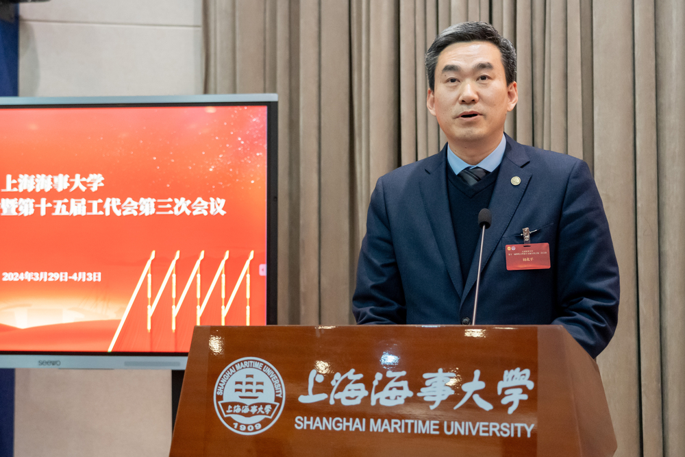 初北平校長作工作報告