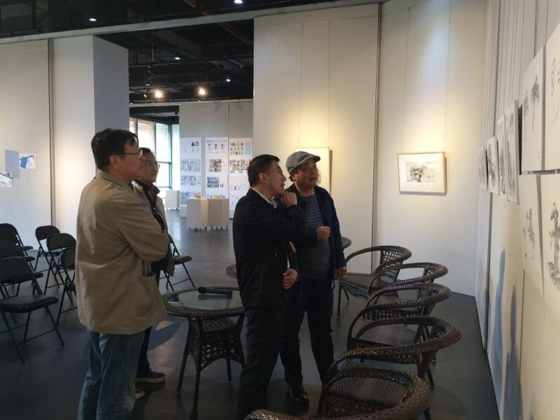 施欣副校長參觀本科教學課程展