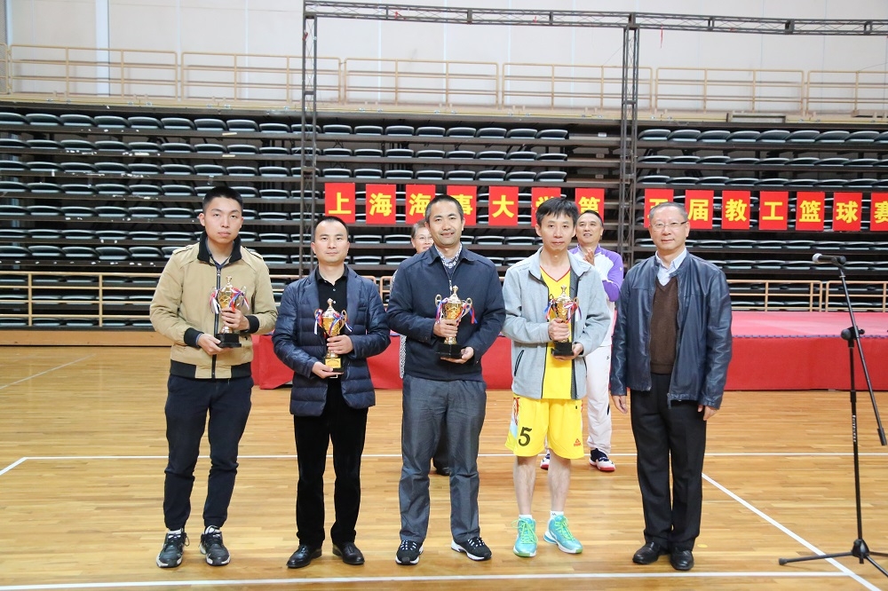 工會常務副主席李序穎頒發體育道德風尚獎