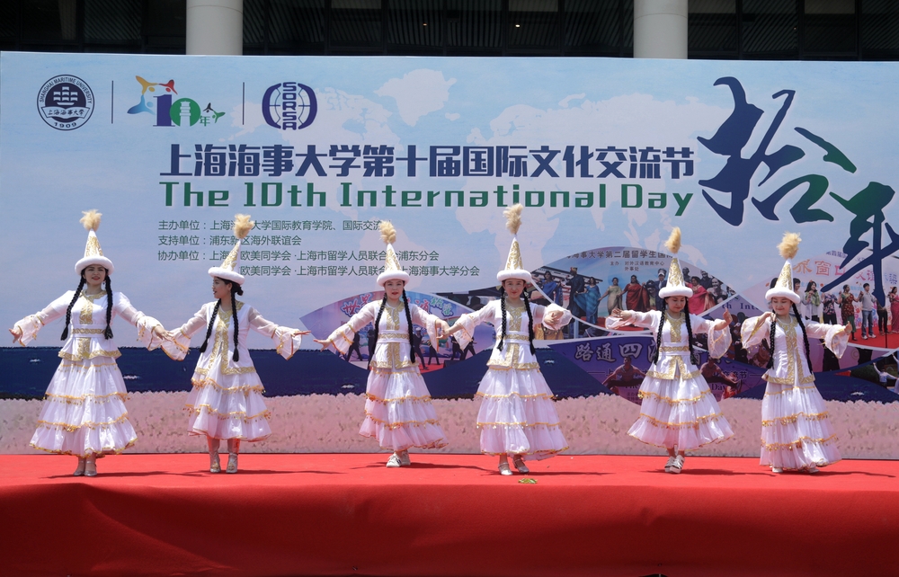 哈薩克斯坦民族舞蹈表演