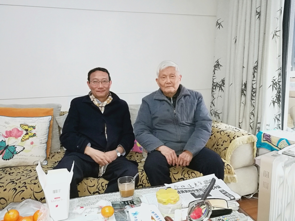 黃有方校長看望慰問老干部