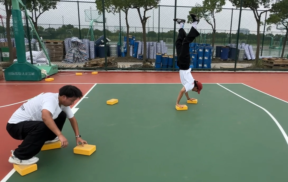 “趣味運動展活力，青春激昂迎華誕”趣味定向賽