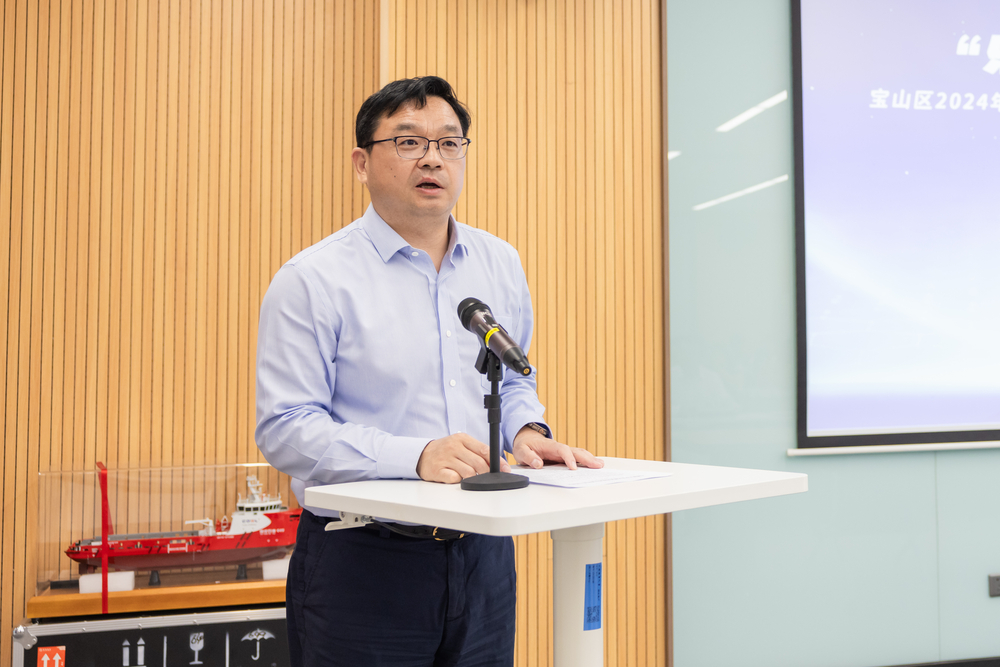 寶山區人社局局長胡廣講話