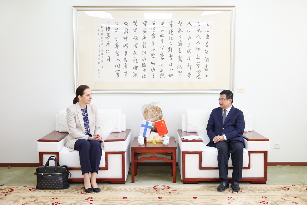 宋寶儒書記與馬里卡·阿霍拉副總裁會談