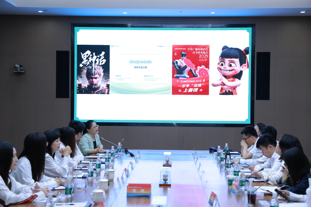 李秀芳副教授開展專題講座
