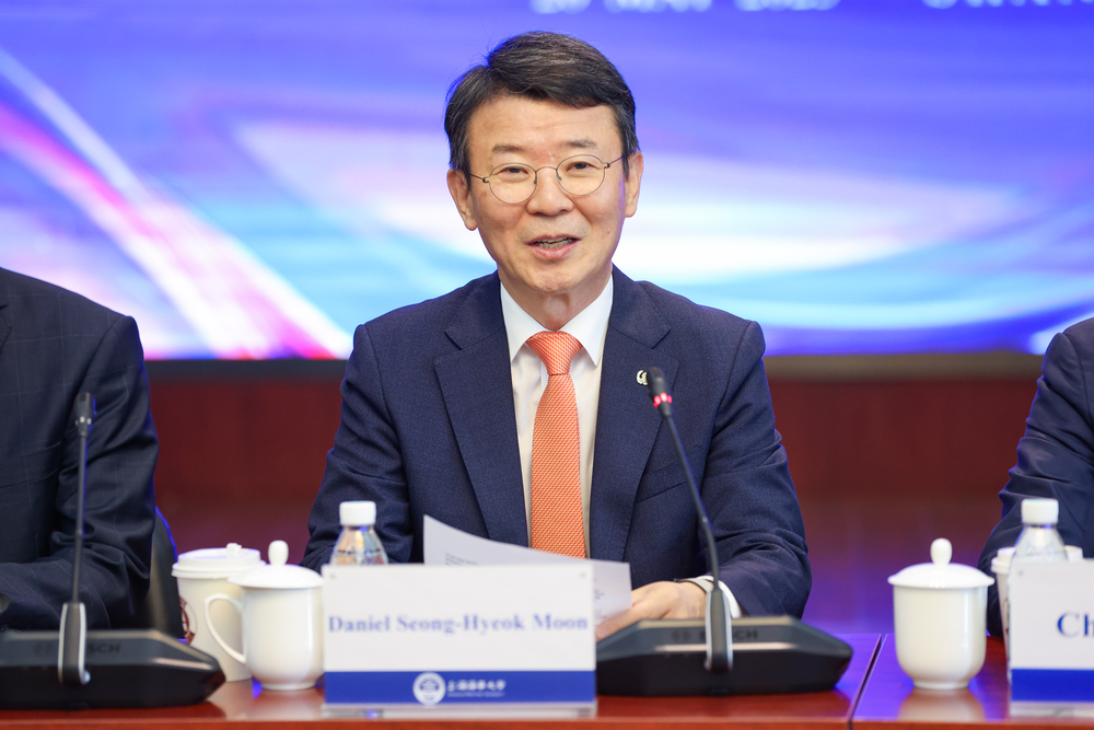 世界海事大學副校長文成赫致辭