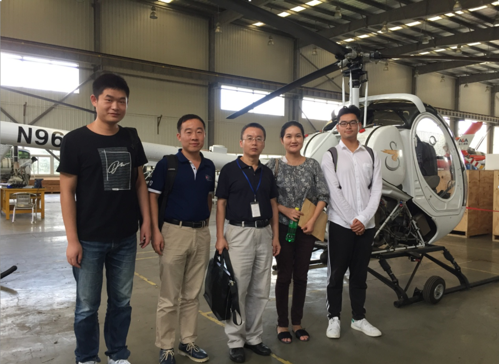汪傳旭與團隊成員調(diào)研上海西科斯基飛機有限公司
