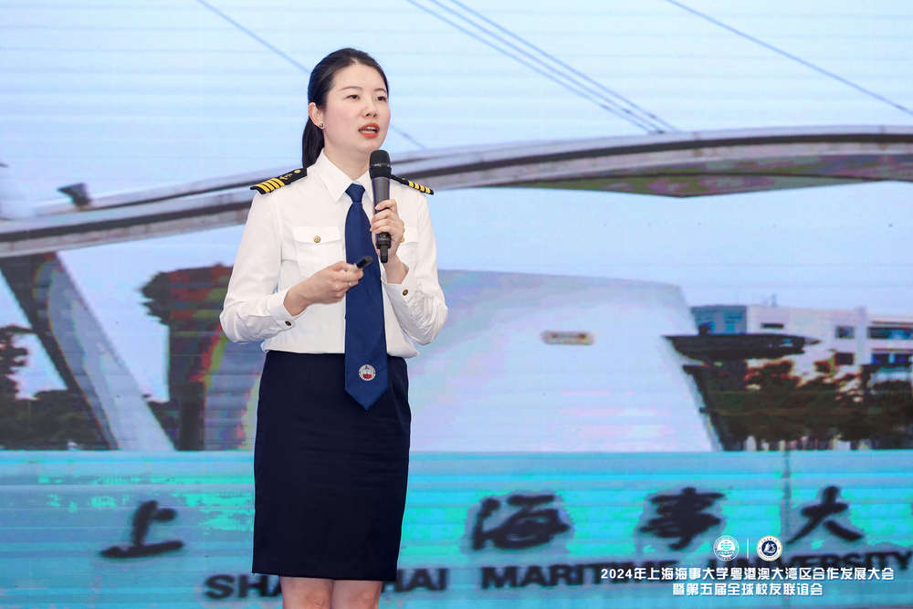 杰出青年校友代表白響恩作主題分享