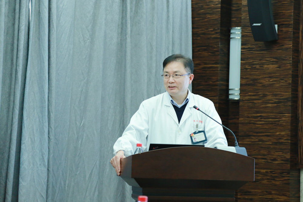 范存義副院長介紹六院一體化建設情況